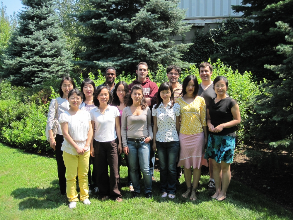 zhang_lab.jpg
